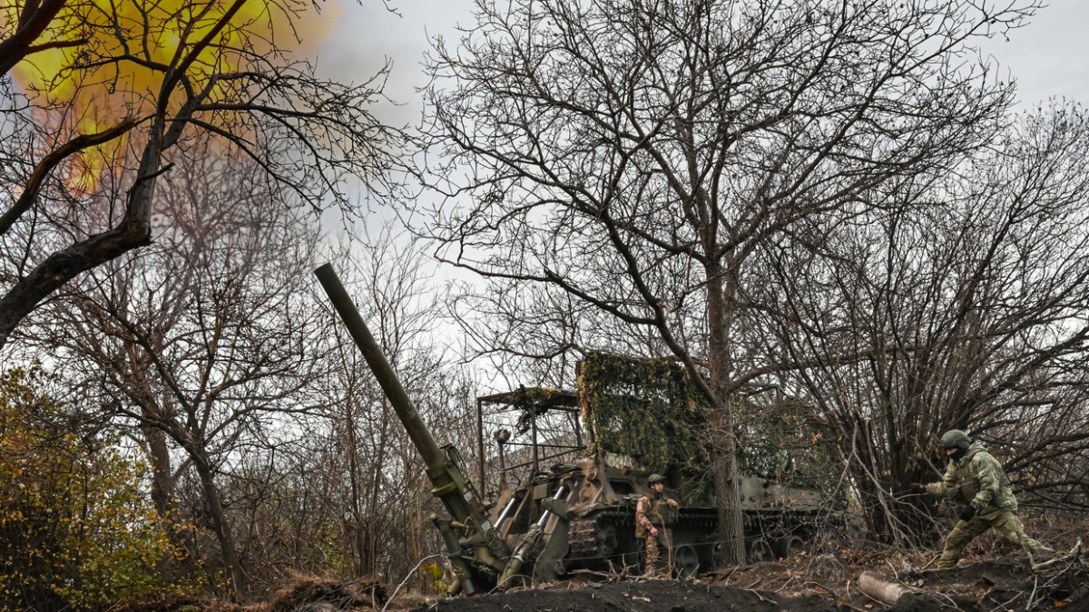 bi troi chan tai kursk, ukraine dung loi danh du kich doi pho nga hinh anh 1