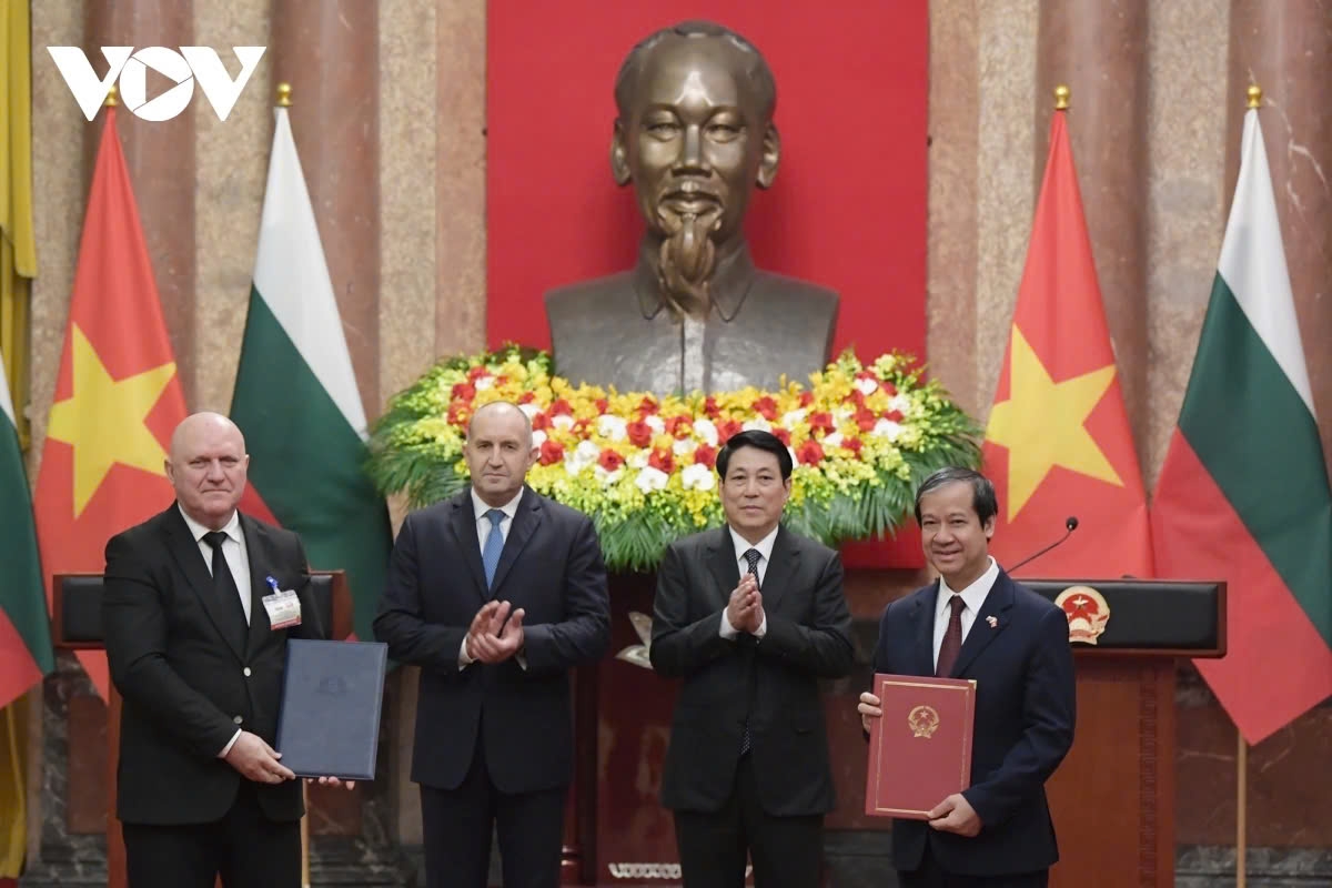 bulgarian president rumen radev s vietnam visit in the spotlight picture 7