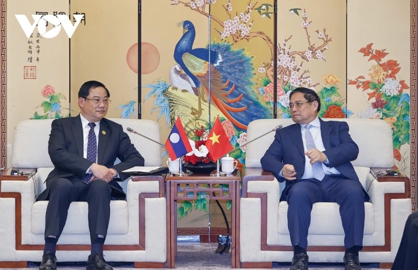 pm chinh meets with lao and cambodian counterparts in kunming picture 1 pm chinh meets with lao and cambodian counterparts in kunming picture 1