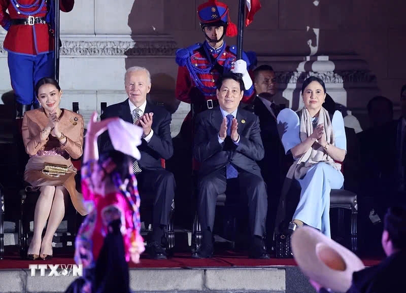 president luong cuong attends 2024 apec economic leaders week gala dinner picture 1