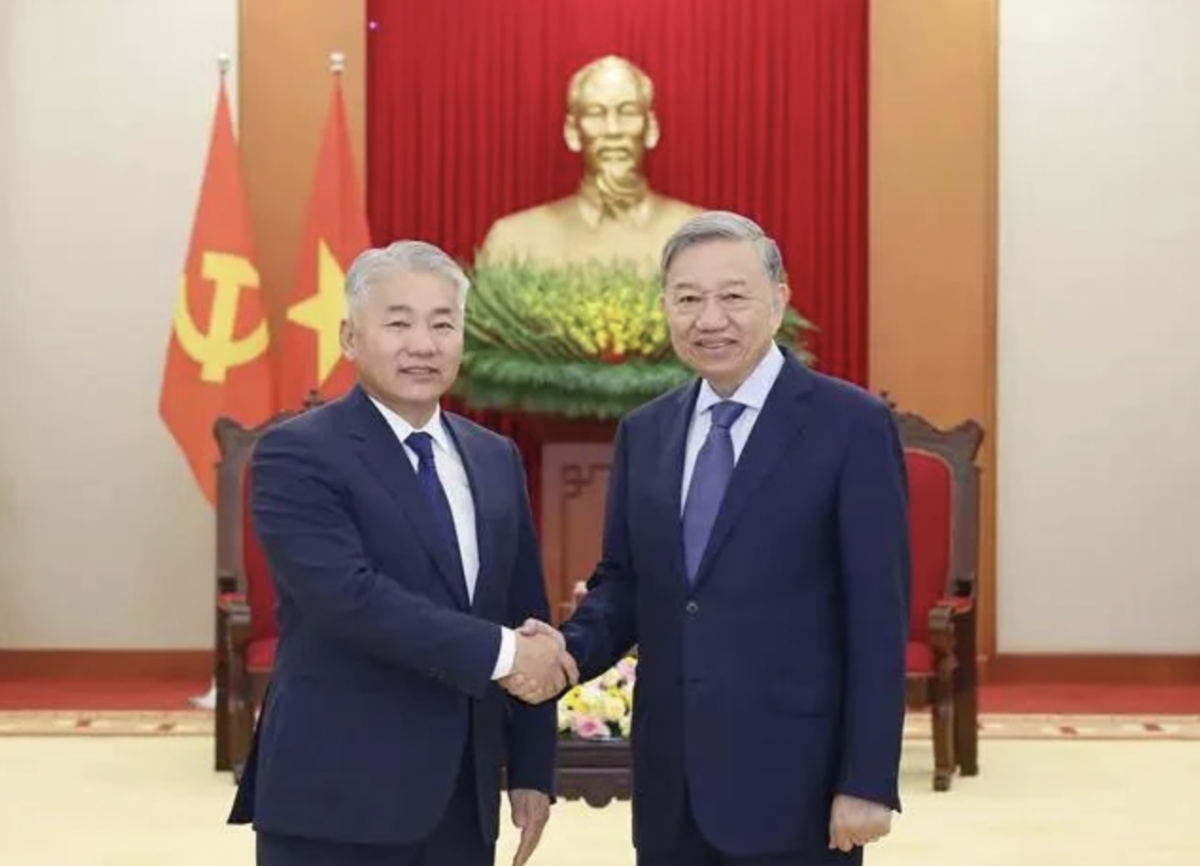 party chief suggests vietnam, mongolia promote practical, effective cooperation picture 1