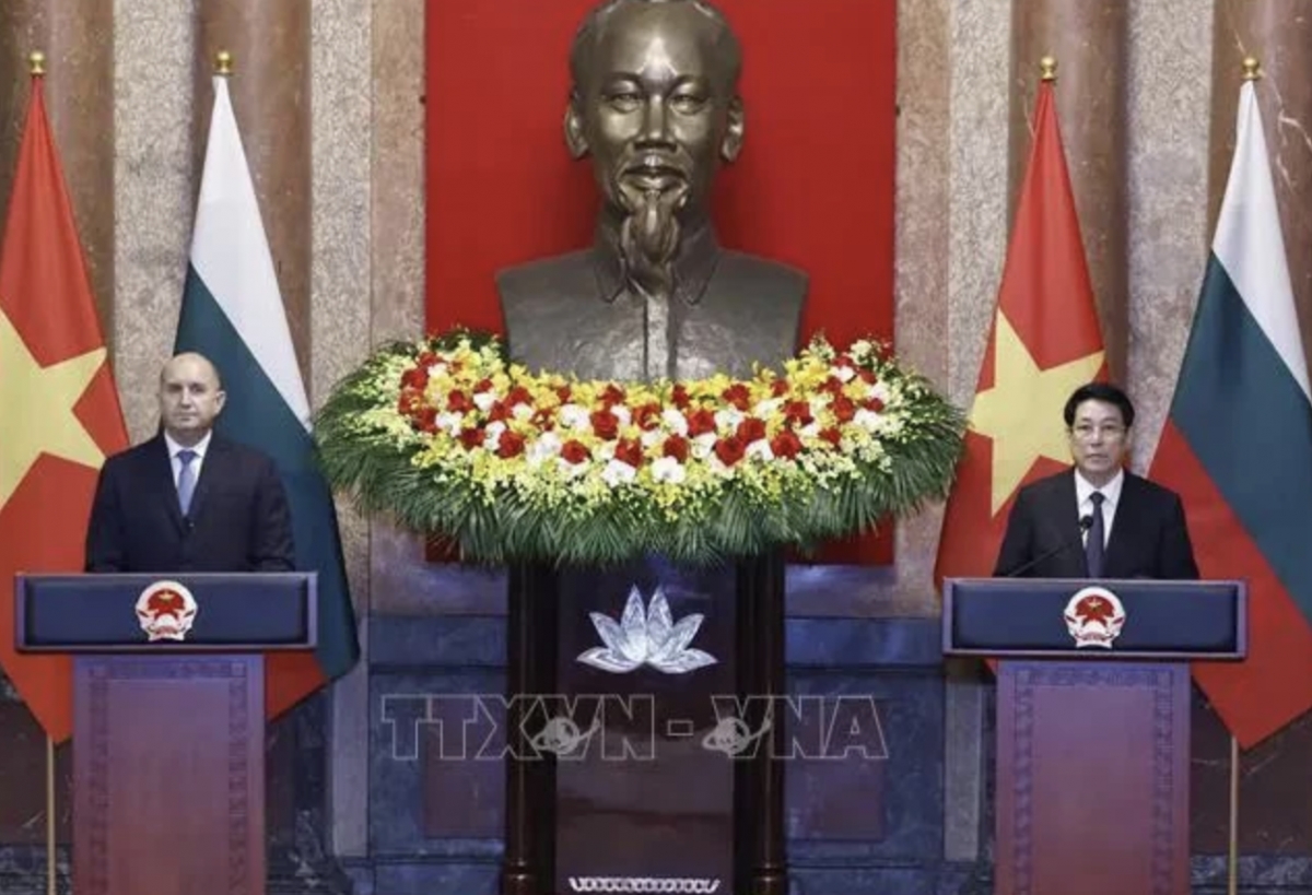 vietnamese, bulgarian presidents hold press conference picture 1