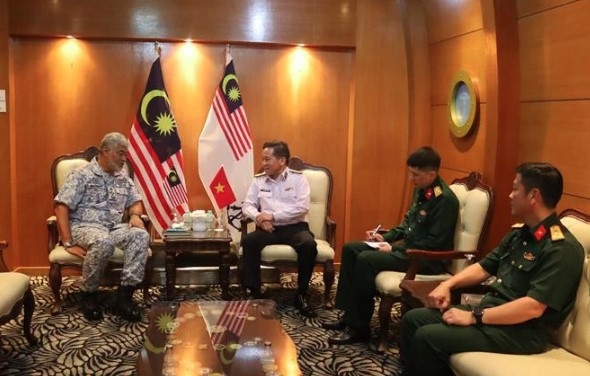 Vietnamese, Malaysian navies seek stronger cooperation