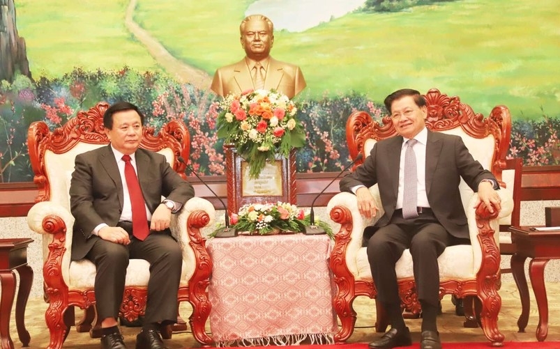 Vietnam, Laos share experience in theoretical research, Party building