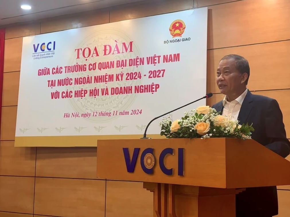 vietnamese representative agencies abroad urged to further support businesses picture 1