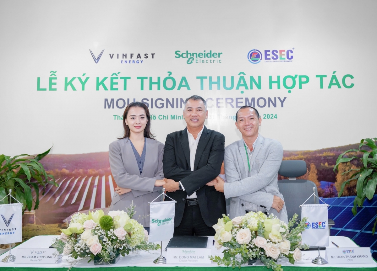 vinfast energy, schneider electric esec hop tac thuc day giai phap pin luu tru, quan ly nang luong hinh anh 1