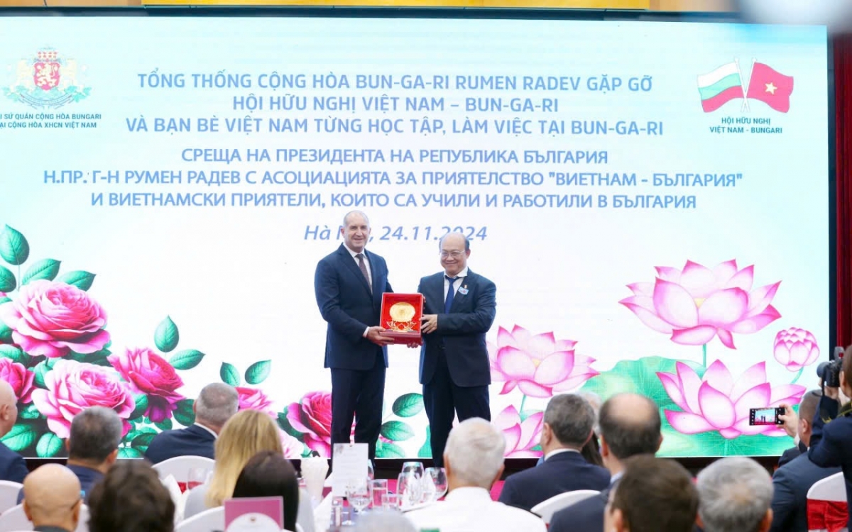 Tổng thống Bulgaria gặp gỡ với Hội hữu nghị Việt Nam - Bulgaria