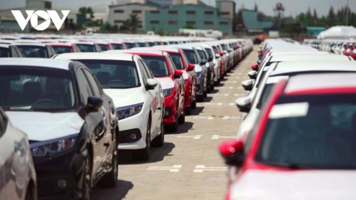 vietnam spends nearly us 3 billion on car imports over 10-month period picture 1