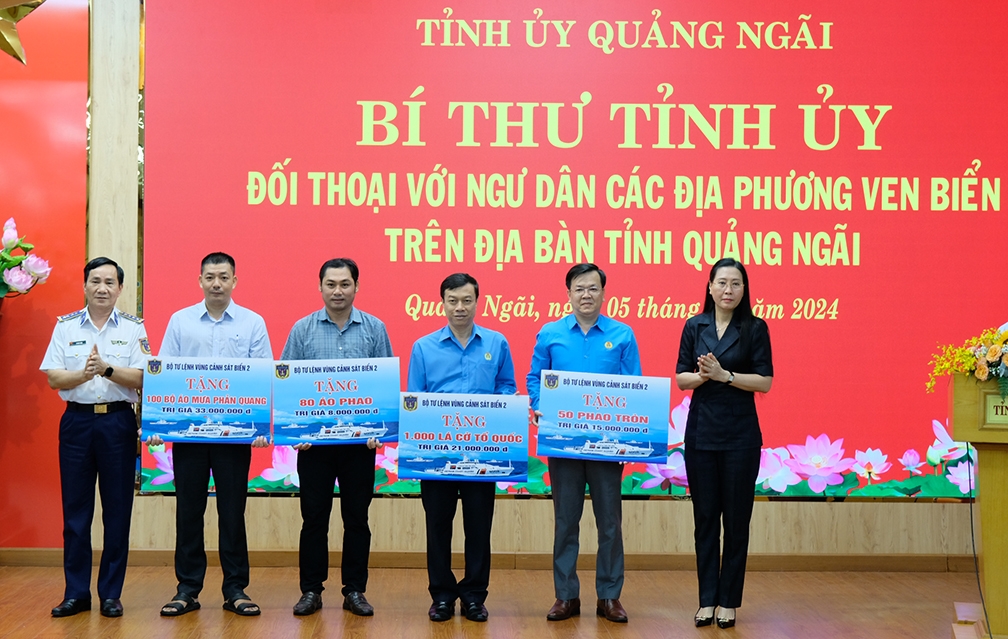 tháo gỡ khó khăn, hỗ trợ ngư dân quảng ngãi vươn khơi, bám biển hình ảnh 8 thao go kho khan, ho tro ngu dan quang ngai vuon khoi, bam bien hinh anh 8