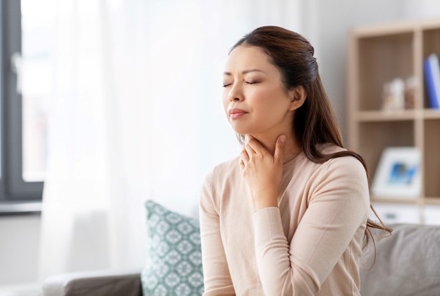 5 biện pháp trị đau họng vừa dễ làm lại cực hiệu quả khi trời chuyển lạnh hình ảnh 1 5 bien phap tri dau hong vua de lam lai cuc hieu qua khi troi chuyen lanh hinh anh 1