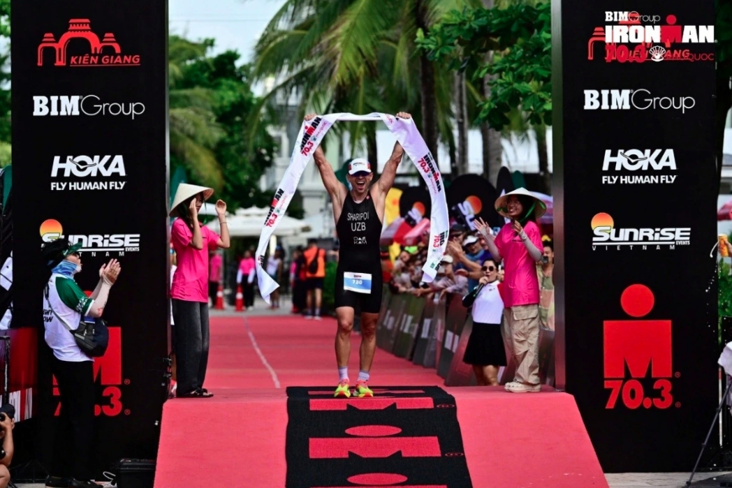 Uzbek and Singaporean athletes win IRONMAN 70.3 Phu Quoc triathlon