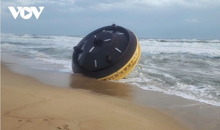 China marine buoy washed ashore onto Quang Ngai beach