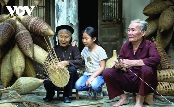 Hung Yen preserves and develops traditional craft villages