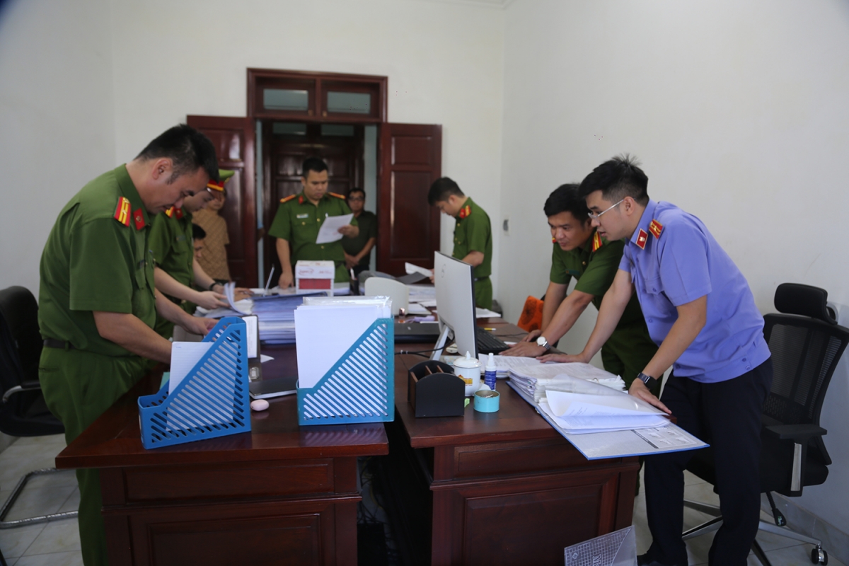 khởi tố giám đốc công ty gây thất thoát, lãng phí tài nguyên khoáng sản hình ảnh 1 khoi to giam doc cong ty gay that thoat, lang phi tai nguyen khoang san hinh anh 1