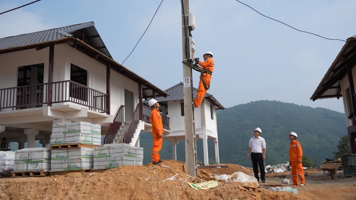 Dua dien luoi quoc gia ve khu tai dinh cu lang nu som hon 45 ngay hinh anh 4