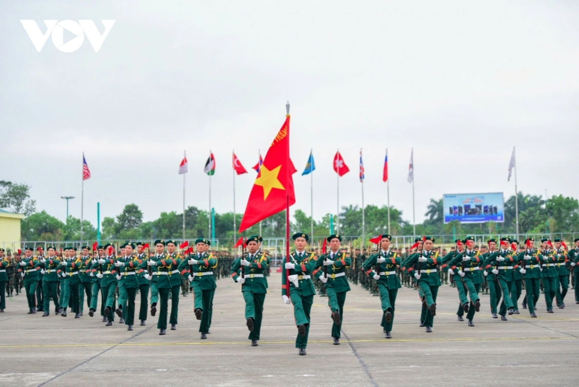 commandos show combat skills ahead of international defence expo 2024 picture 1