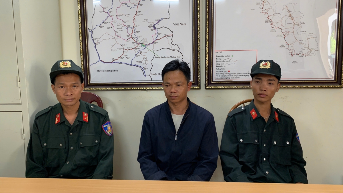 bat giu 2 doi tuong nguoi Dien bien tron truy na tai lao hinh anh 1 bat giu 2 doi tuong nguoi Dien bien tron truy na tai lao hinh anh 1