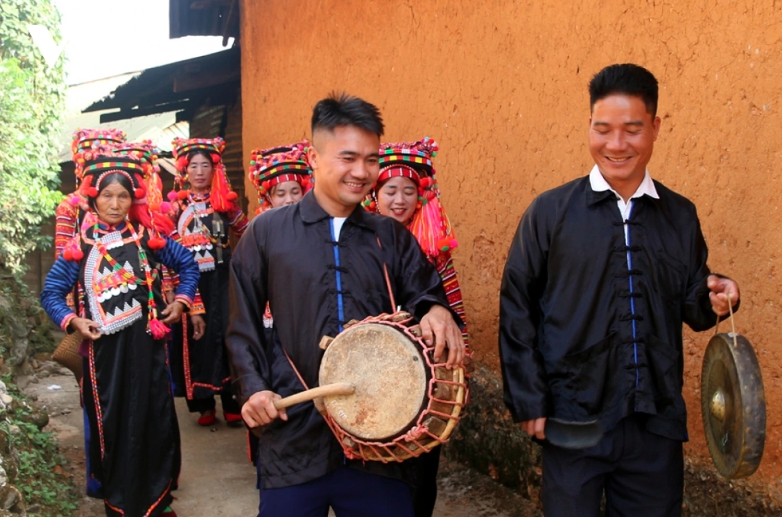 early new year celebrations of ha nhi ethnic people in northern region picture 2