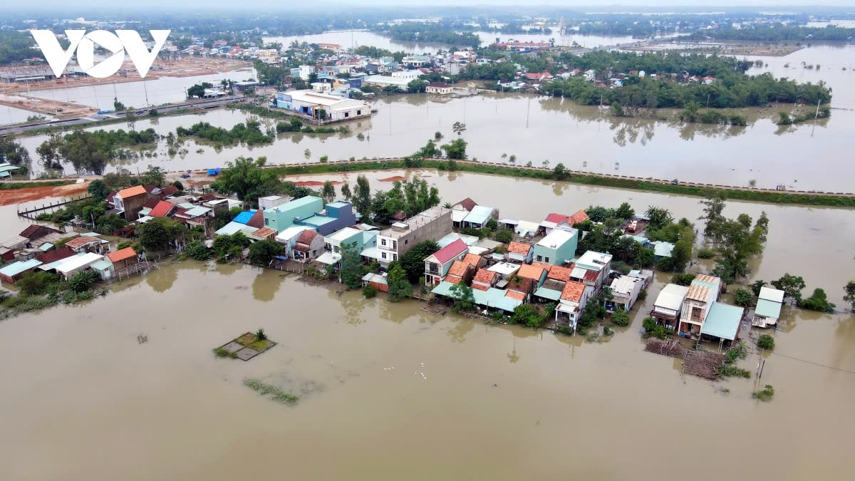 more heavy rain to worsen flooding in central vietnam picture 1 more heavy rain to worsen flooding in central vietnam picture 1