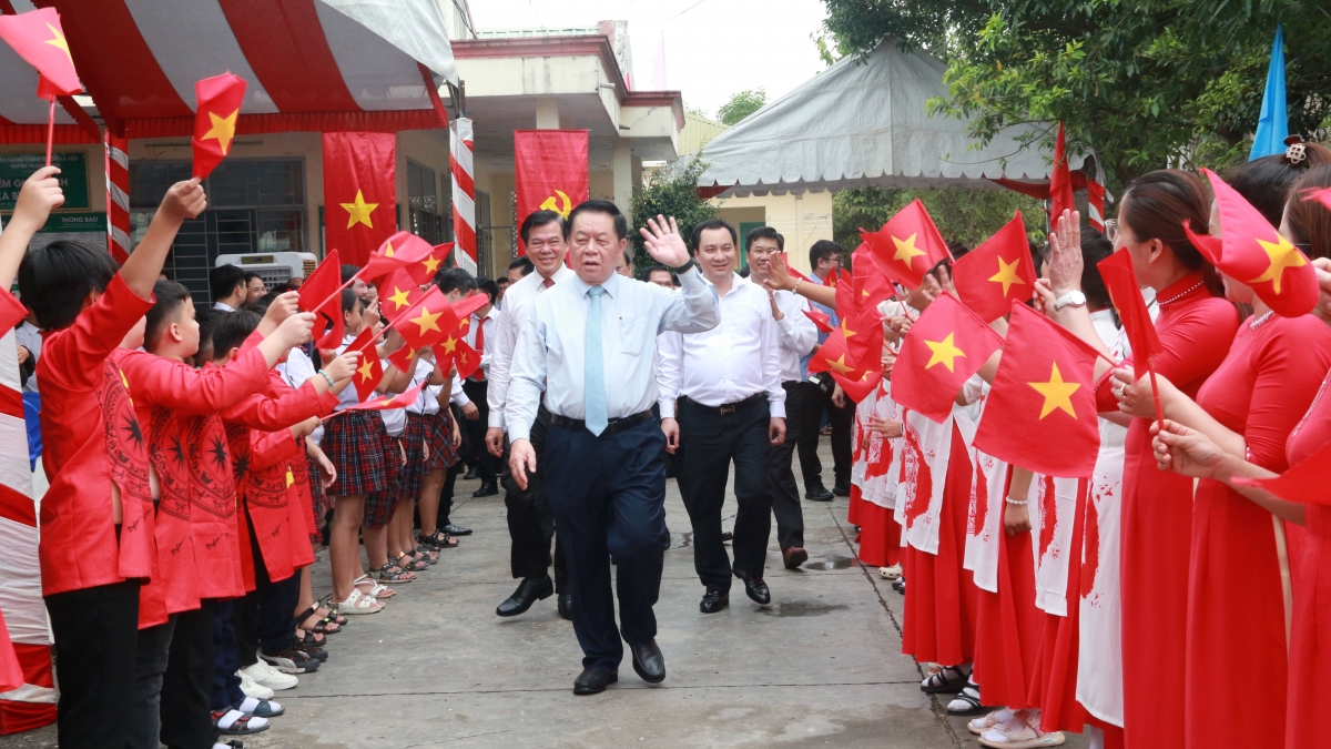 Ông Nguyễn Trọng Nghĩa dự ngày hội đại đoàn kết và làm việc tại sân bay Long Thành