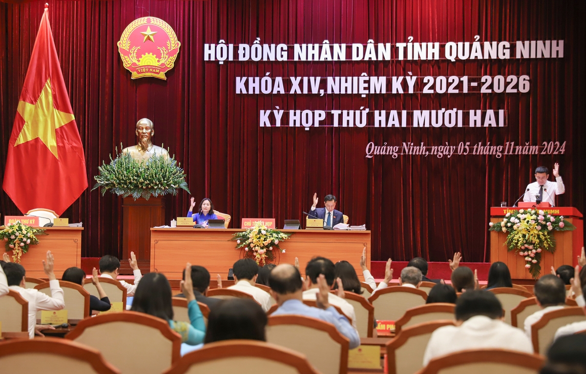 quảng ninh khôi phục sản xuất, kiên trì mục tiêu tăng trưởng cả năm 2 con số hình ảnh 2 quang ninh khoi phuc san xuat, kien tri muc tieu tang truong ca nam 2 con so hinh anh 2