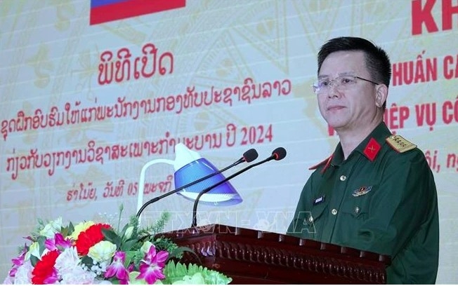 Training course opens for trade union cadres of Lao army