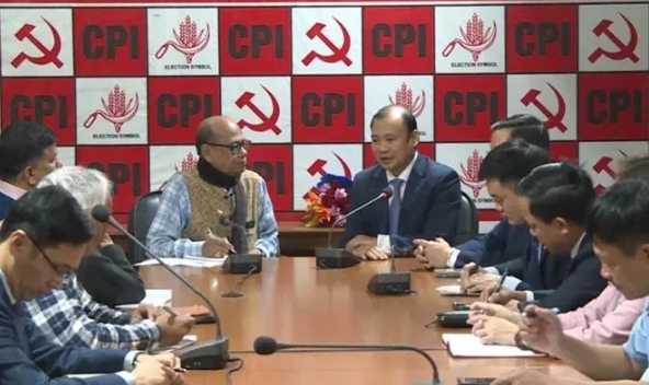 Communist Review delegation visits India