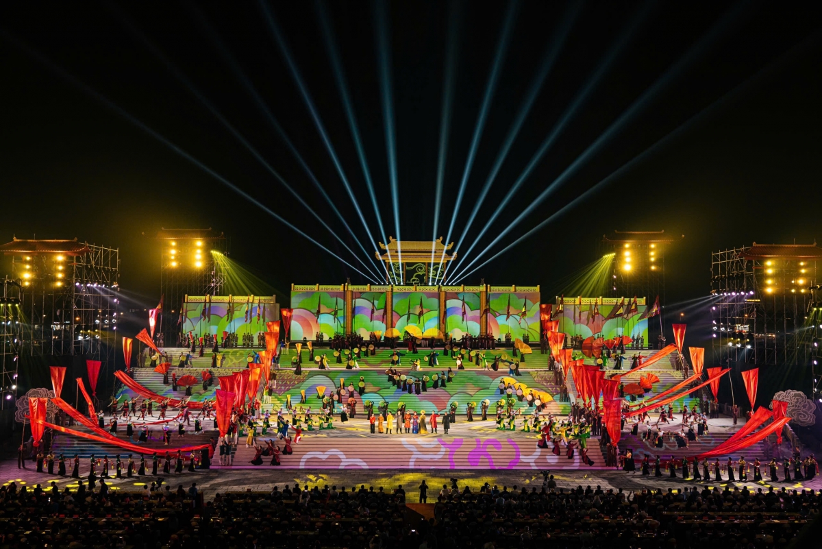 Tinh hoa di sản hội tụ tại Khai mạc Festival Ninh Bình 2024