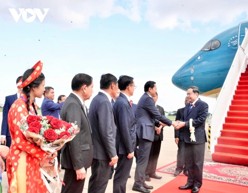 na chairman arrives in phnom penh for official visit to cambodia picture 5