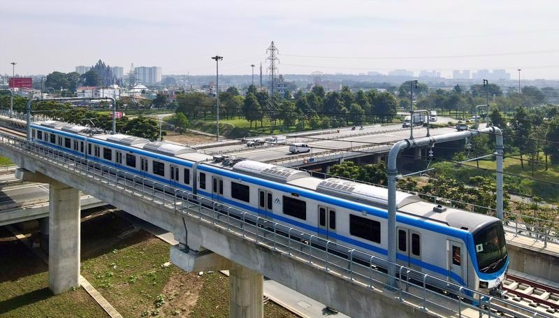 ben thanh-suoi tien metro line starts commercial operation on trial basis picture 1