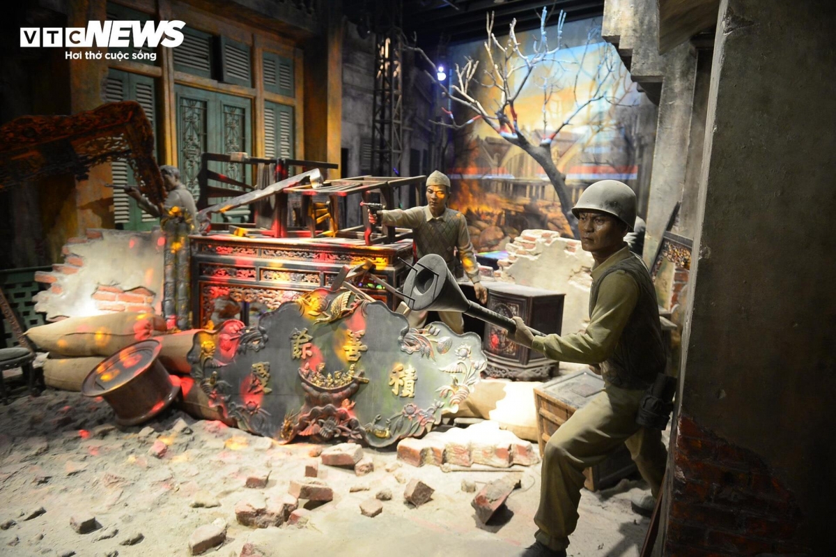 vietnam military history museum opens, visitors are eager to explore treasures picture 10