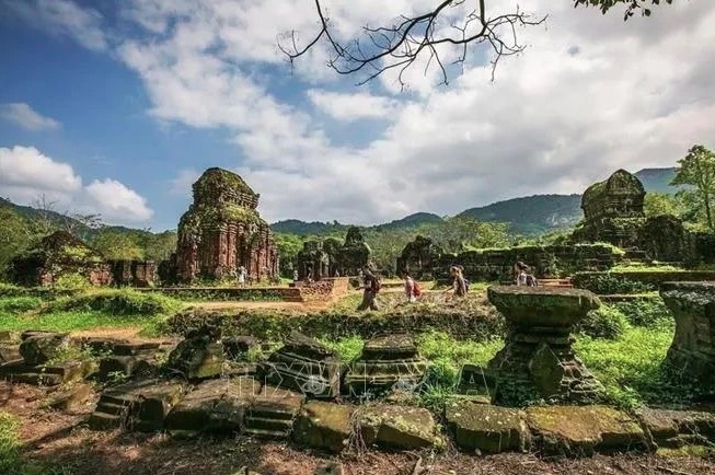 vietnam promotes cultural heritage values for sustainable future picture 1