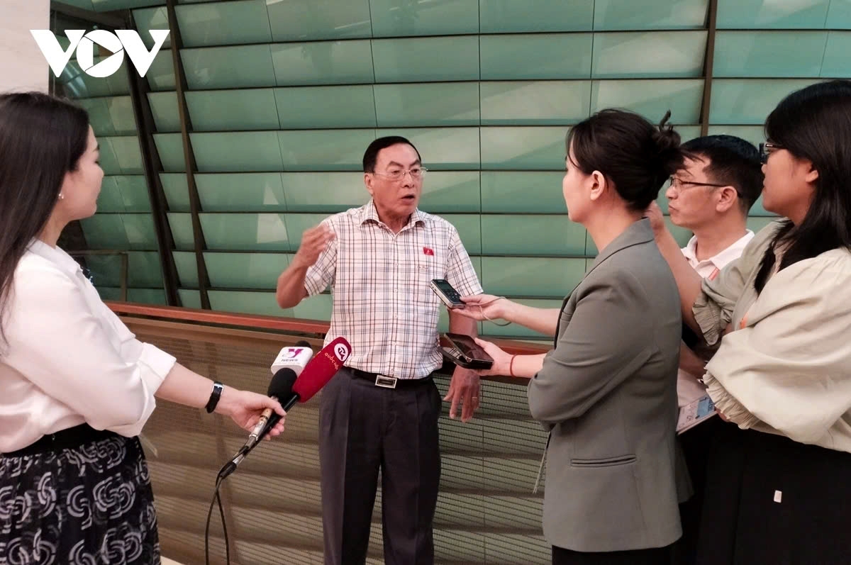 national assembly deputies voice strong support for administrative apparatus streamlining picture 2 national assembly deputies voice strong support for administrative apparatus streamlining picture 2