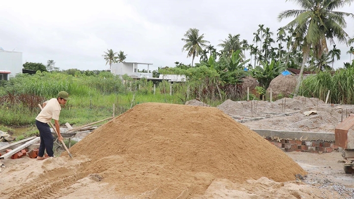  coi troi giup hon 120 ho dan o quang ngai ra khoi quy hoach treo hinh anh 2