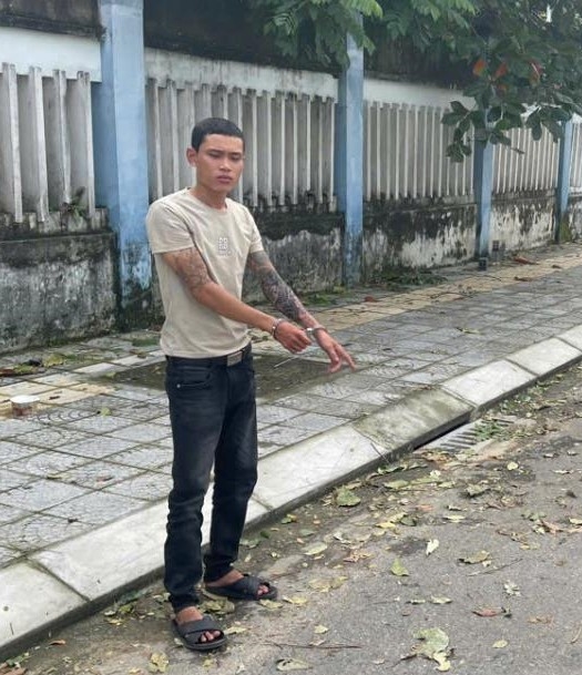 cướp giật điện thoại ở Đà nẵng, vào quảng nam trốn vẫn không thoát hình ảnh 1 cuop giat dien thoai o Da nang, vao quang nam tron van khong thoat hinh anh 1