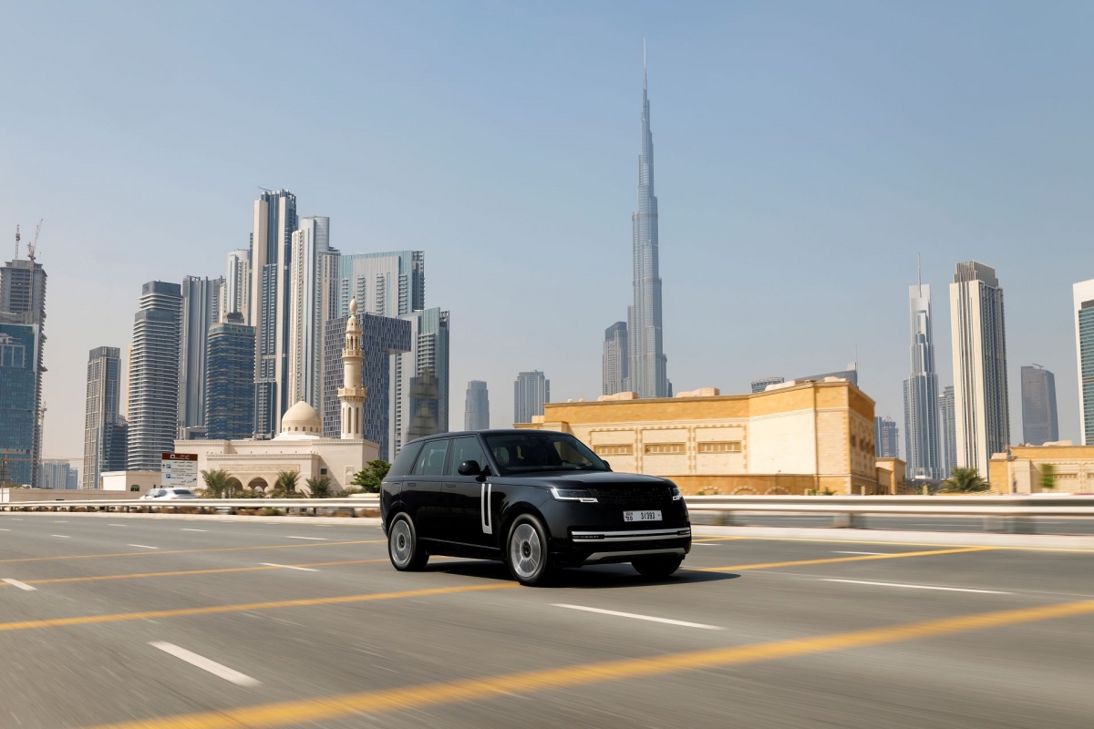Mẫu xe Range Rover thuần điện chính thức lộ diện trên đường thử khắc nghiệt