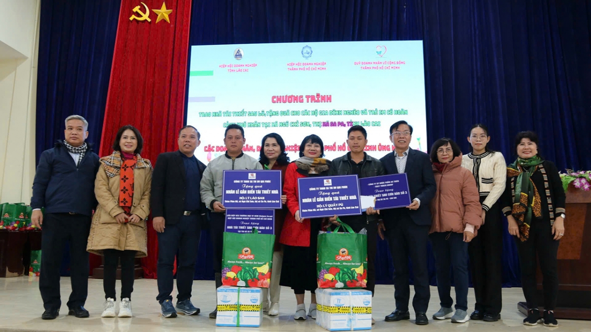 doanh nghiệp tp.hcm xây nhà cho đồng bào tây bắc hình ảnh 1 doanh nghiep tp.hcm xay nha cho dong bao tay bac hinh anh 1