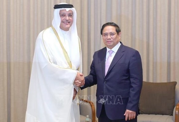 pm receives qatari minister of communications and information technology picture 1