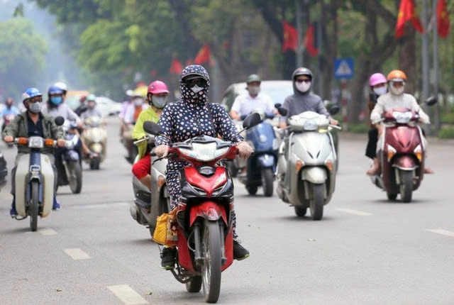 thoi tiet ngay 17 11 thu do ha noi khong mua, ngay nang hinh anh 1