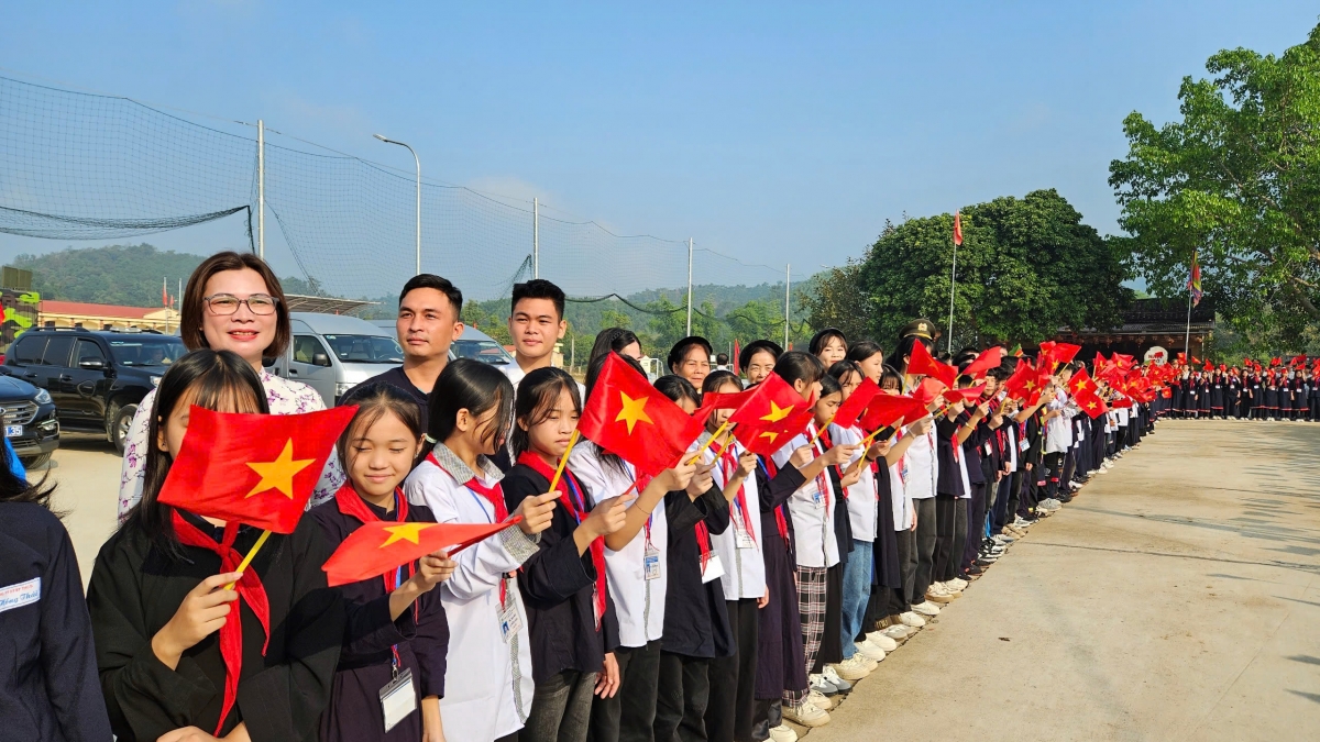 thu tuong du ngay hoi Dai doan ket toan dan toc tai tinh lang son hinh anh 4 thu tuong du ngay hoi Dai doan ket toan dan toc tai tinh lang son hinh anh 4