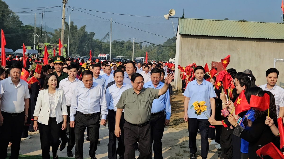 thu tuong du ngay hoi Dai doan ket toan dan toc tai tinh lang son hinh anh 1 thu tuong du ngay hoi Dai doan ket toan dan toc tai tinh lang son hinh anh 1