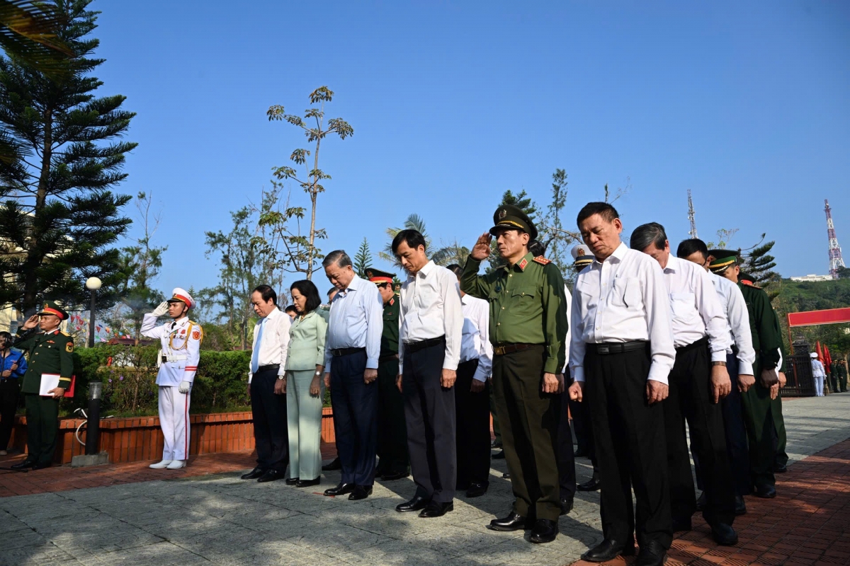tong bi thu to lam tham va lam viec tai huyen dao bach long vi, hai phong hinh anh 6