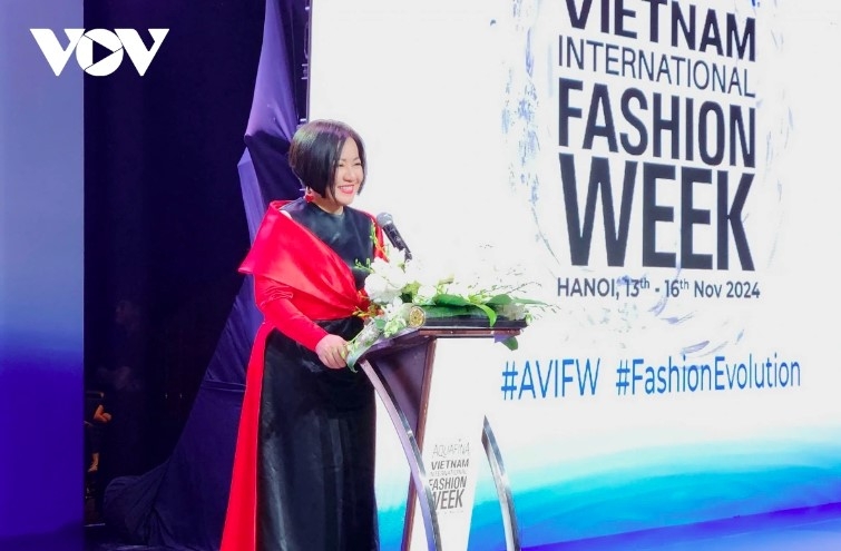 vietnam int l fashion week fall winter attracts 16 local and foreign designers picture 1