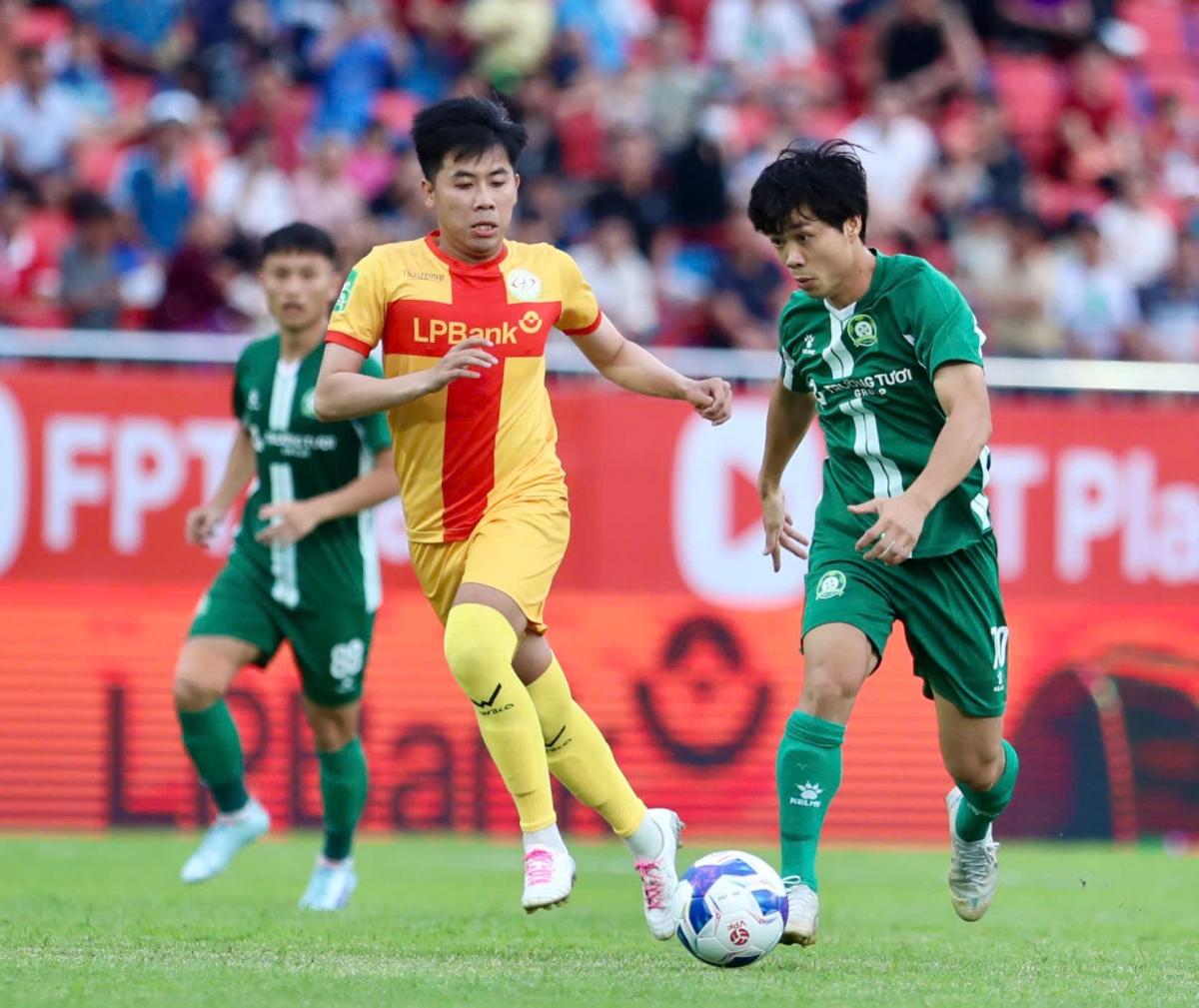 công phượng thăng hoa, bình phước thắng trận theo kịch bản không tưởng hình ảnh 14 cong phuong thang hoa, binh phuoc thang tran theo kich ban khong tuong hinh anh 14