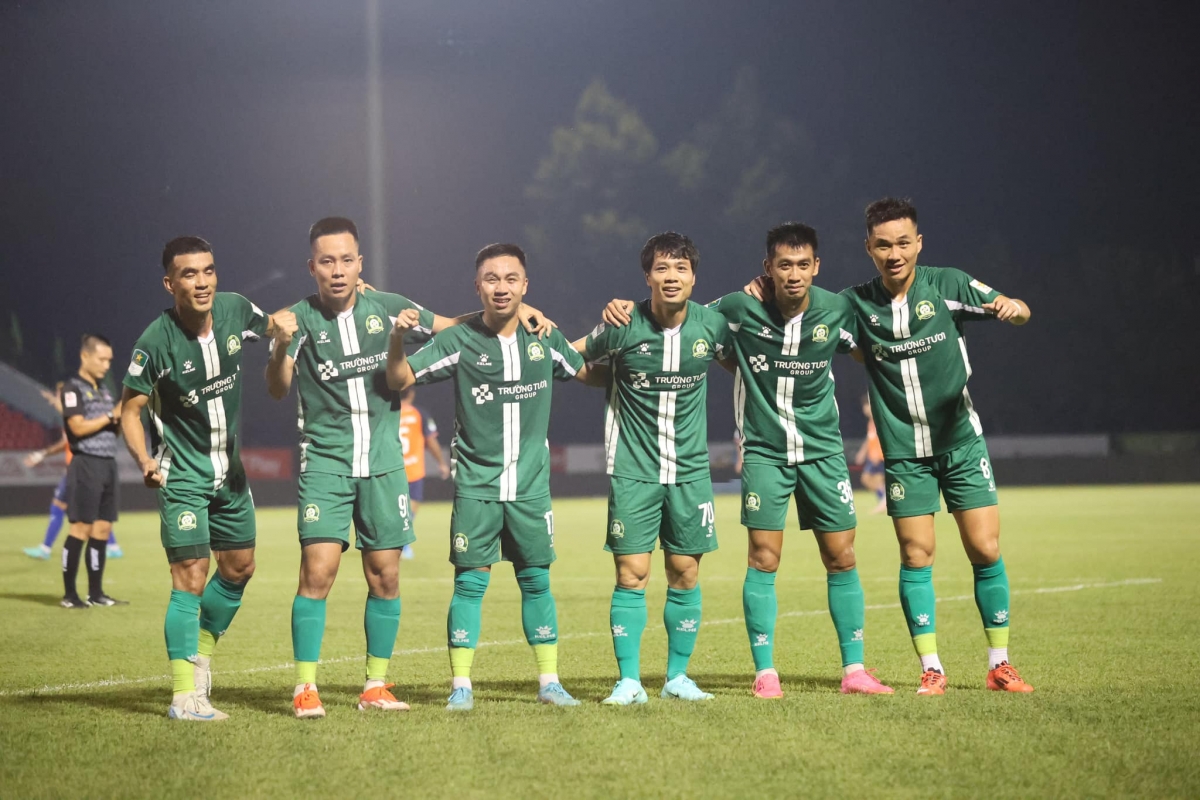 công phượng thăng hoa, bình phước thắng trận theo kịch bản không tưởng hình ảnh 24 cong phuong thang hoa, binh phuoc thang tran theo kich ban khong tuong hinh anh 24