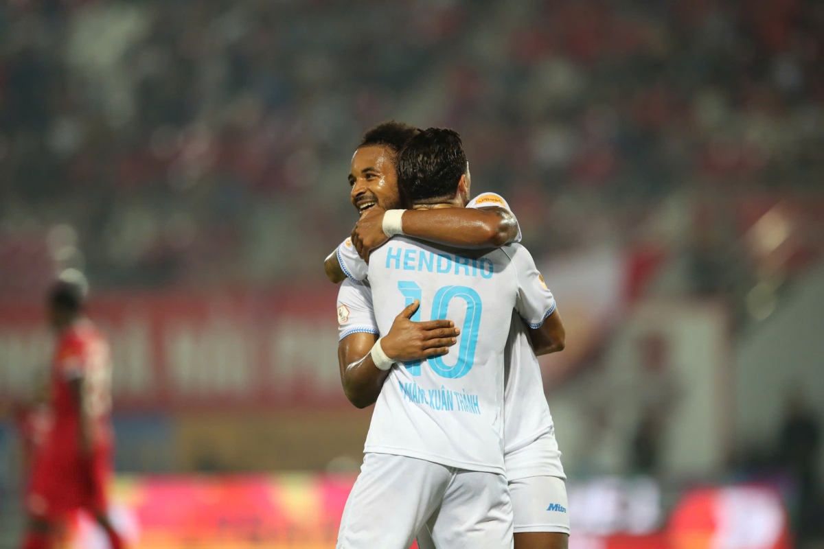 kết quả vòng 6 v-league 2024 2025 nam Định thắng kịch tính hải phòng hình ảnh 1 ket qua vong 6 v-league 2024 2025 nam Dinh thang kich tinh hai phong hinh anh 1