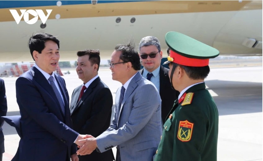 vietnamese president begins official visit to chile picture 2