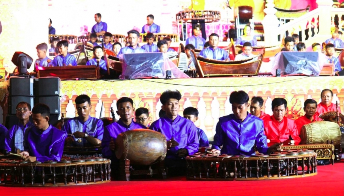 khmer five-tone musical performance sets vietnamese record picture 5