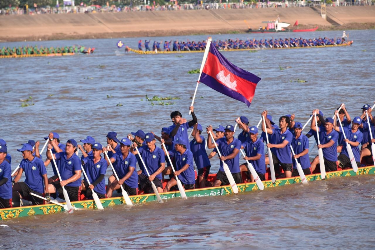 Campuchia khai mạc lễ hội đua ghe Ngo truyền thống lớn nhất trong nhiều năm qua