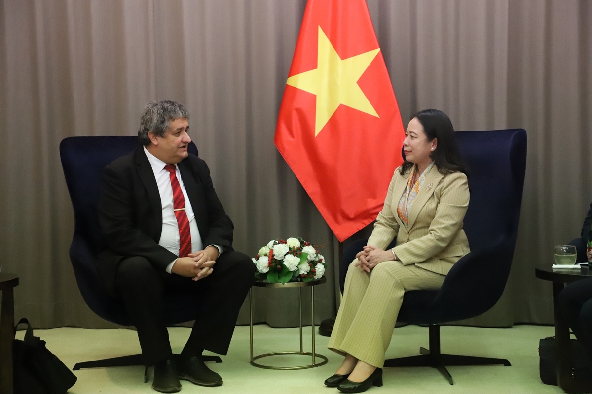 phó chủ tịch nước võ thị Ánh xuân tiếp phó chủ tịch hội hữu nghị séc - việt hình ảnh 5 pho chu tich nuoc vo thi Anh xuan tiep pho chu tich hoi huu nghi sec - viet hinh anh 5